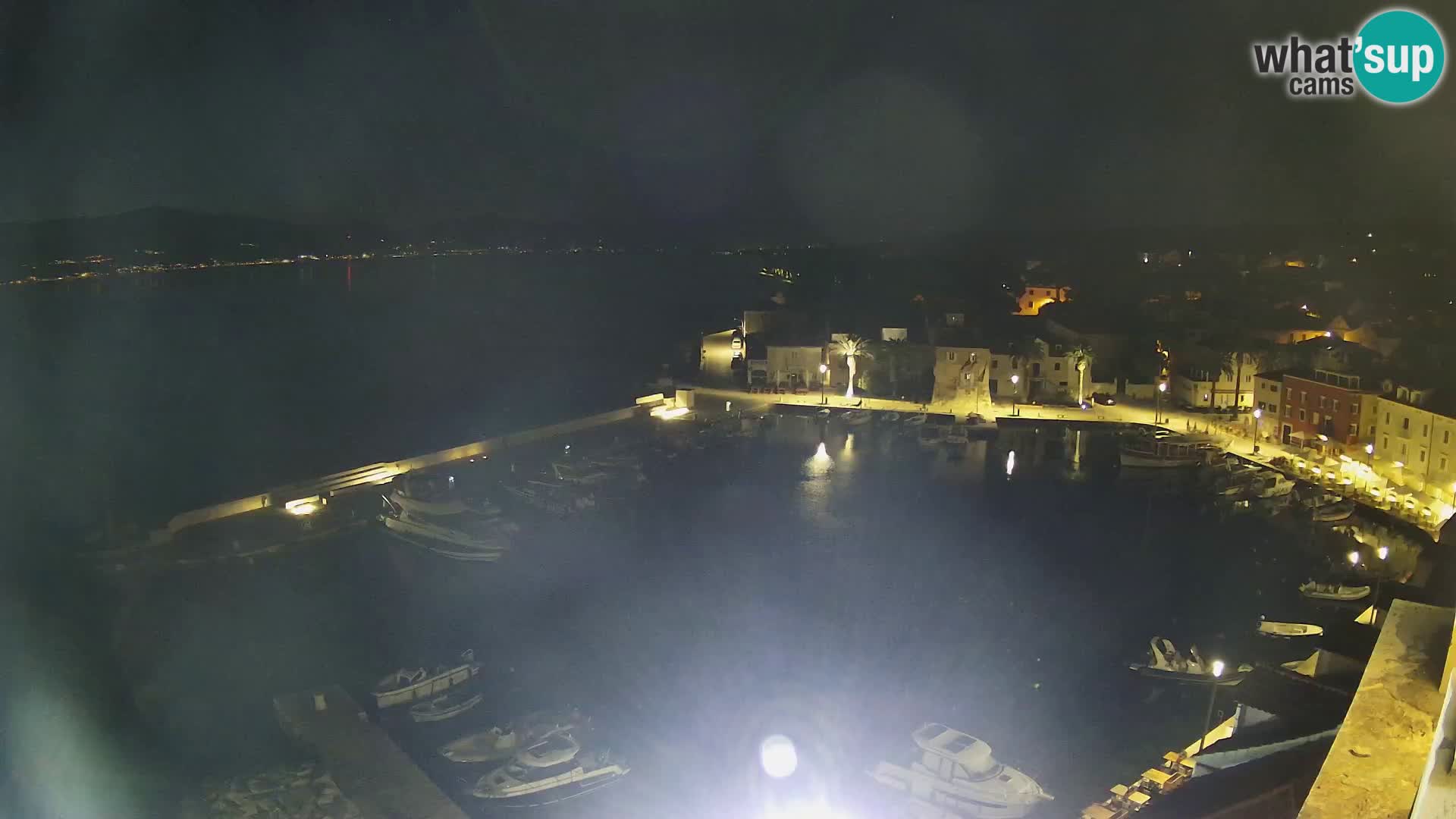 Spletna kamera Sutivan panorama – pogled v živo z otoka Brač