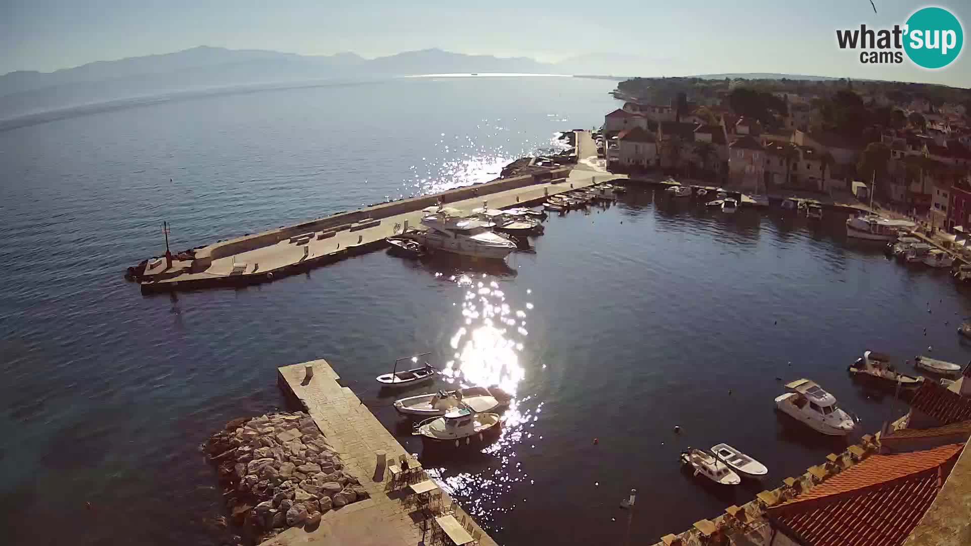 Web kamera Sutivan panorama – Pogled uživo s otoka Brača