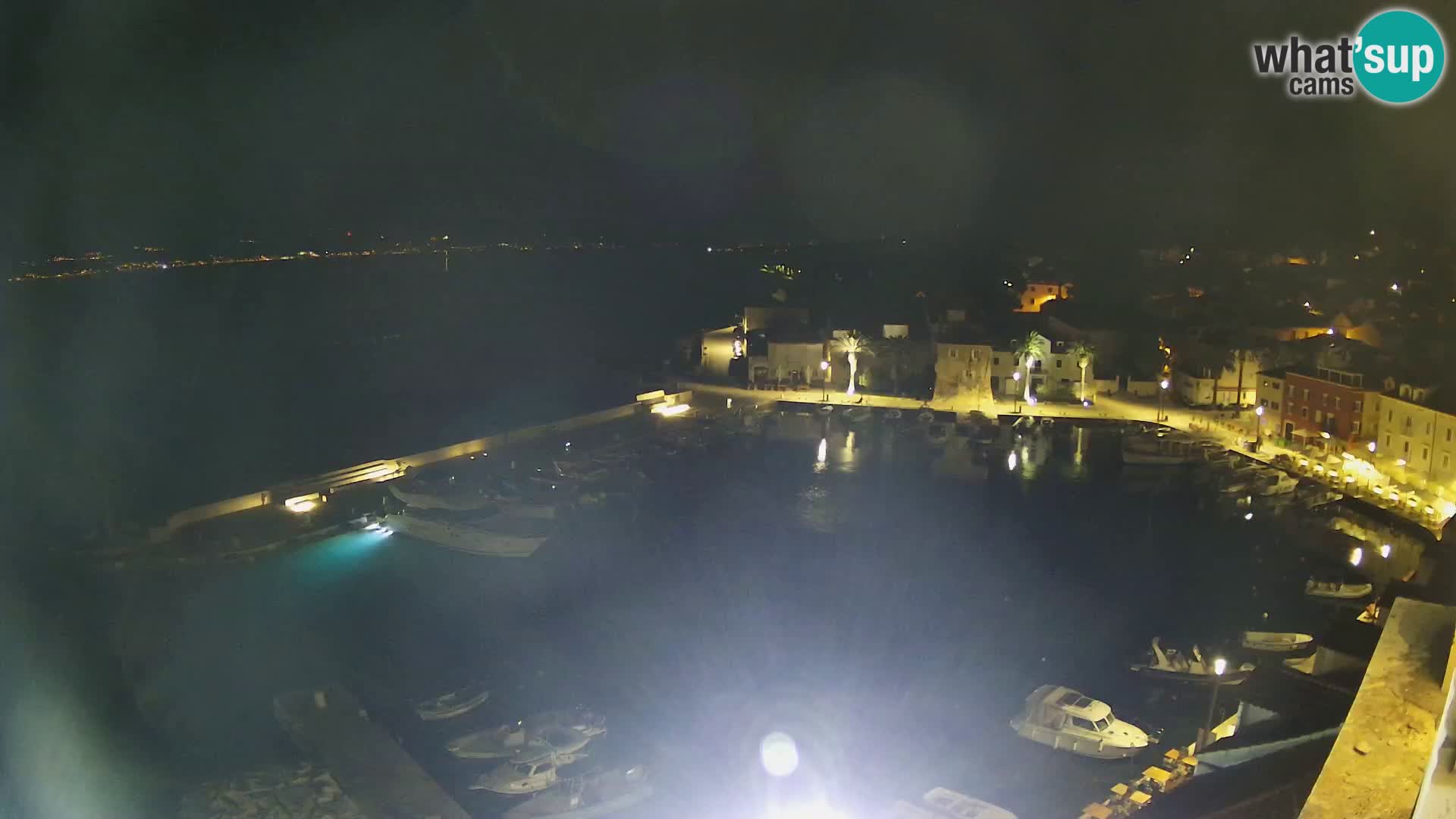 Spletna kamera Sutivan panorama – pogled v živo z otoka Brač