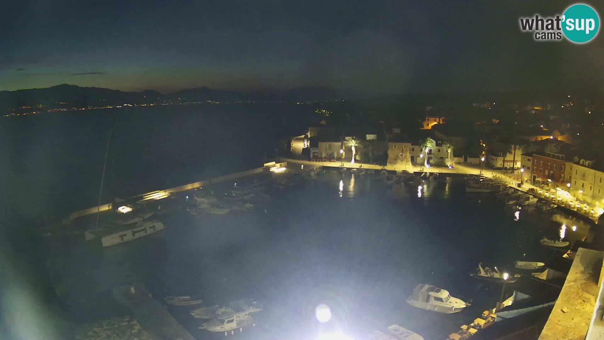 Spletna kamera Sutivan panorama – pogled v živo z otoka Brač