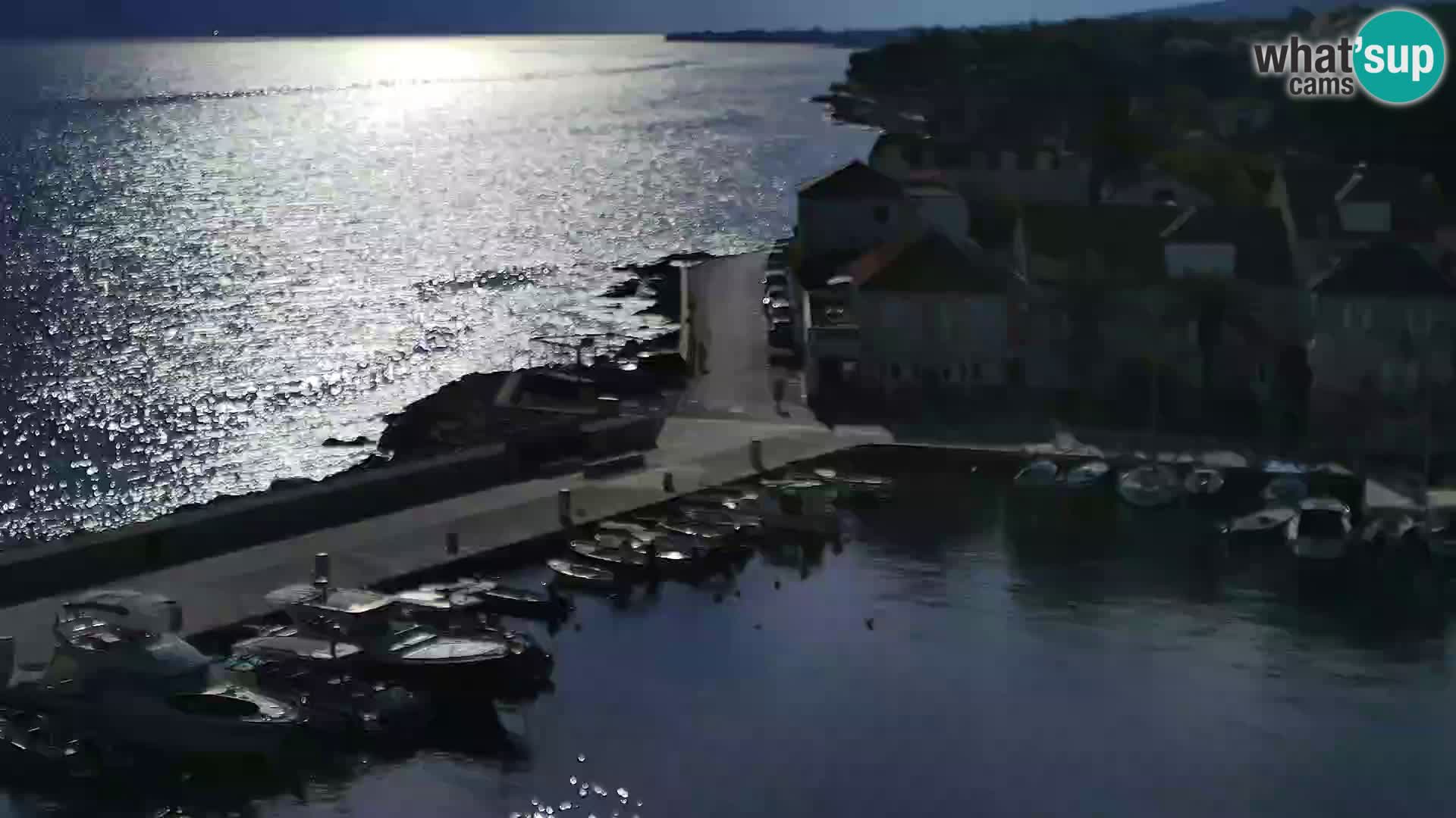 Web kamera Sutivan panorama – Pogled uživo s otoka Brača