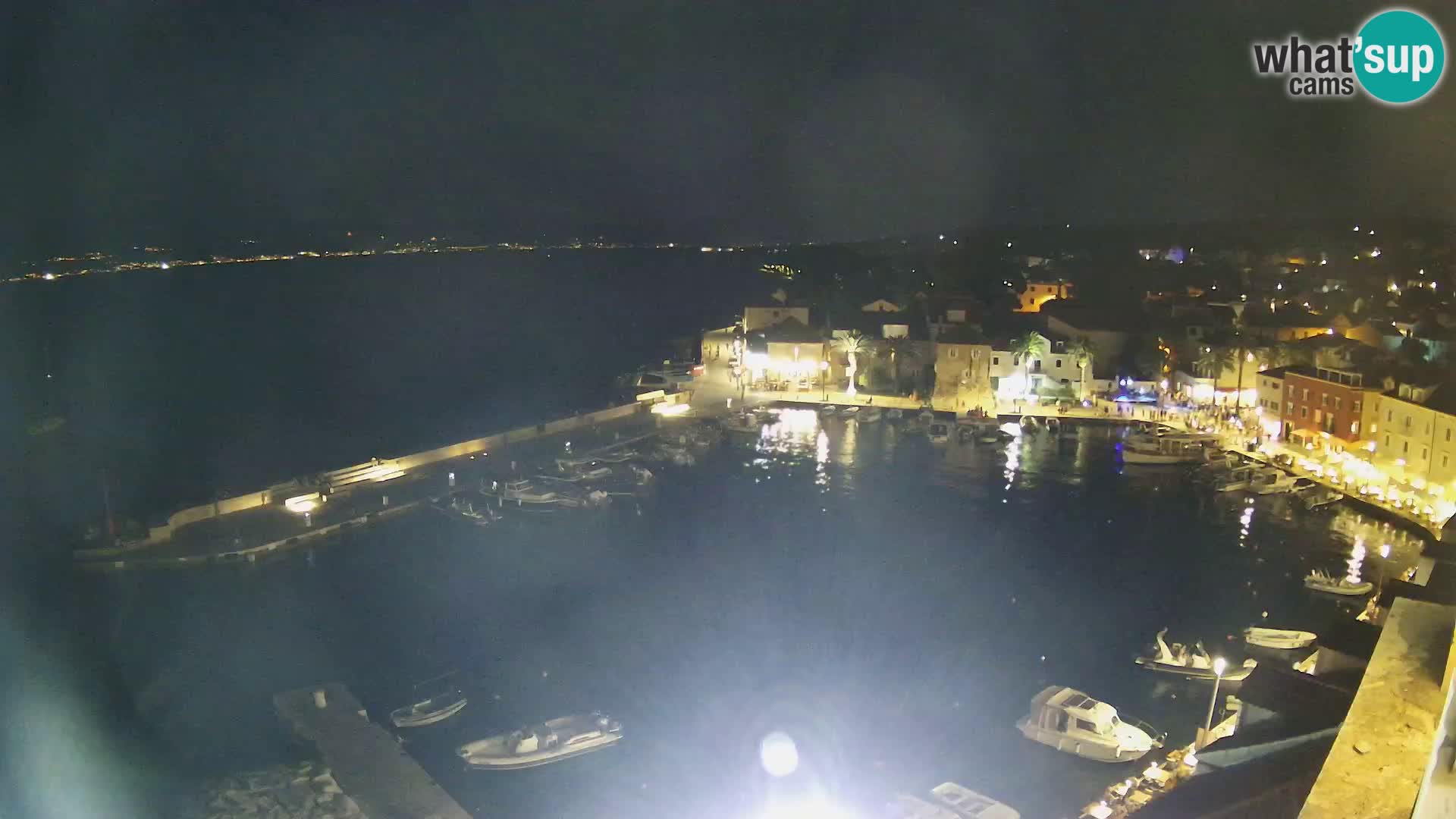 Spletna kamera Sutivan panorama – pogled v živo z otoka Brač