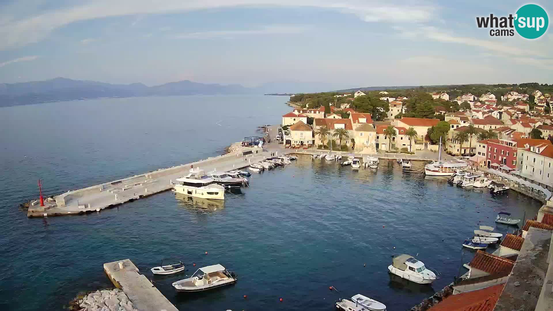 Spletna kamera Sutivan panorama – pogled v živo z otoka Brač