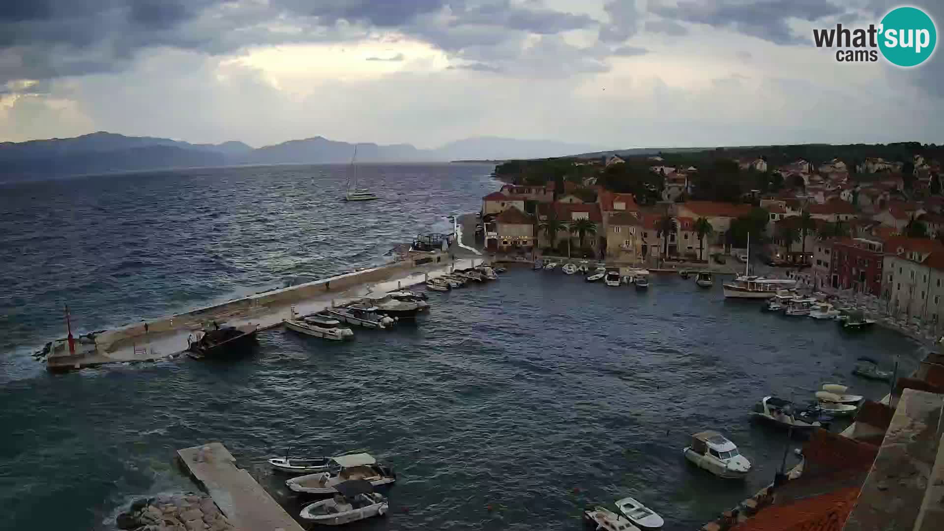 Webcam Sutivan panorama – Vista live dall’isola di Brač