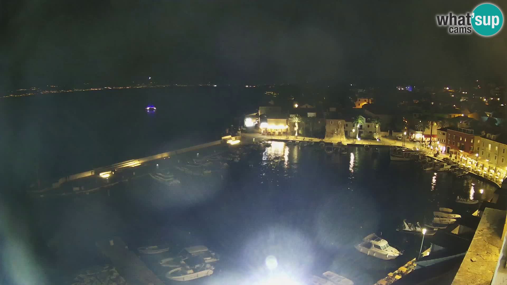 Spletna kamera Sutivan panorama – pogled v živo z otoka Brač