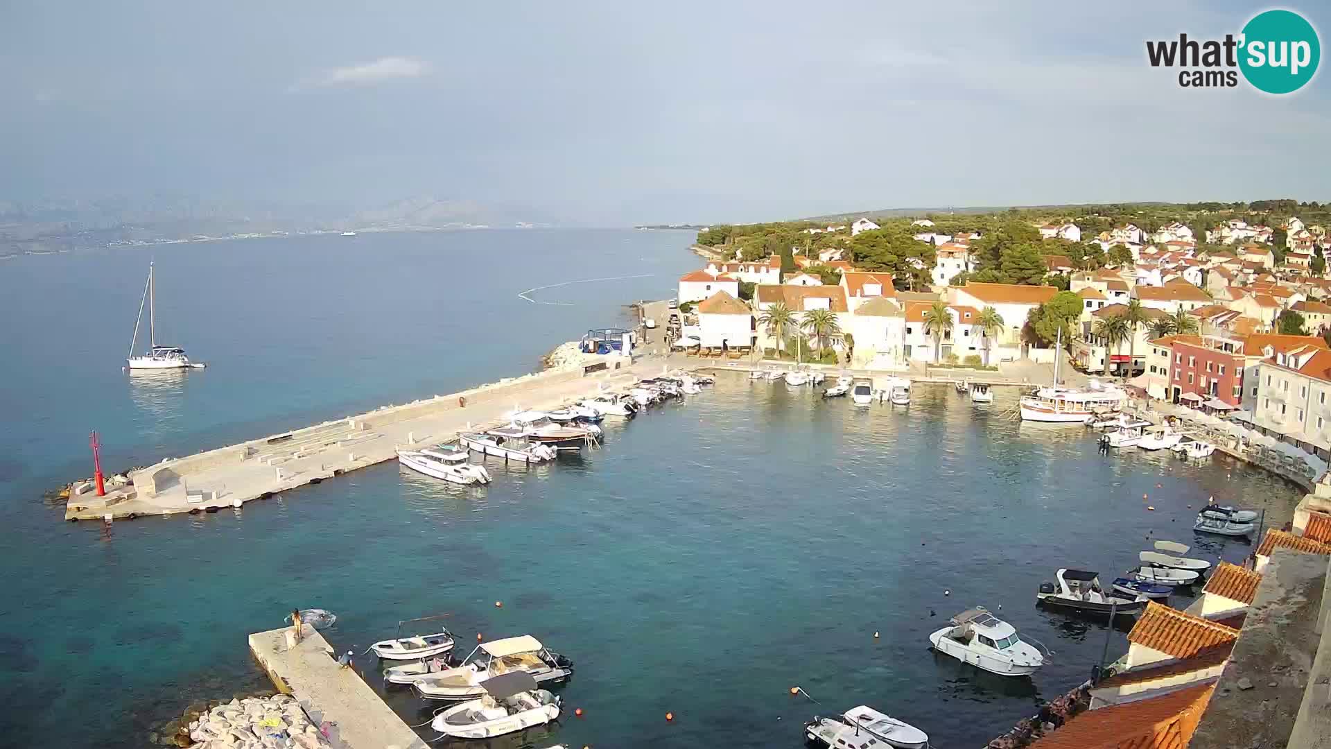 Spletna kamera Sutivan panorama – pogled v živo z otoka Brač