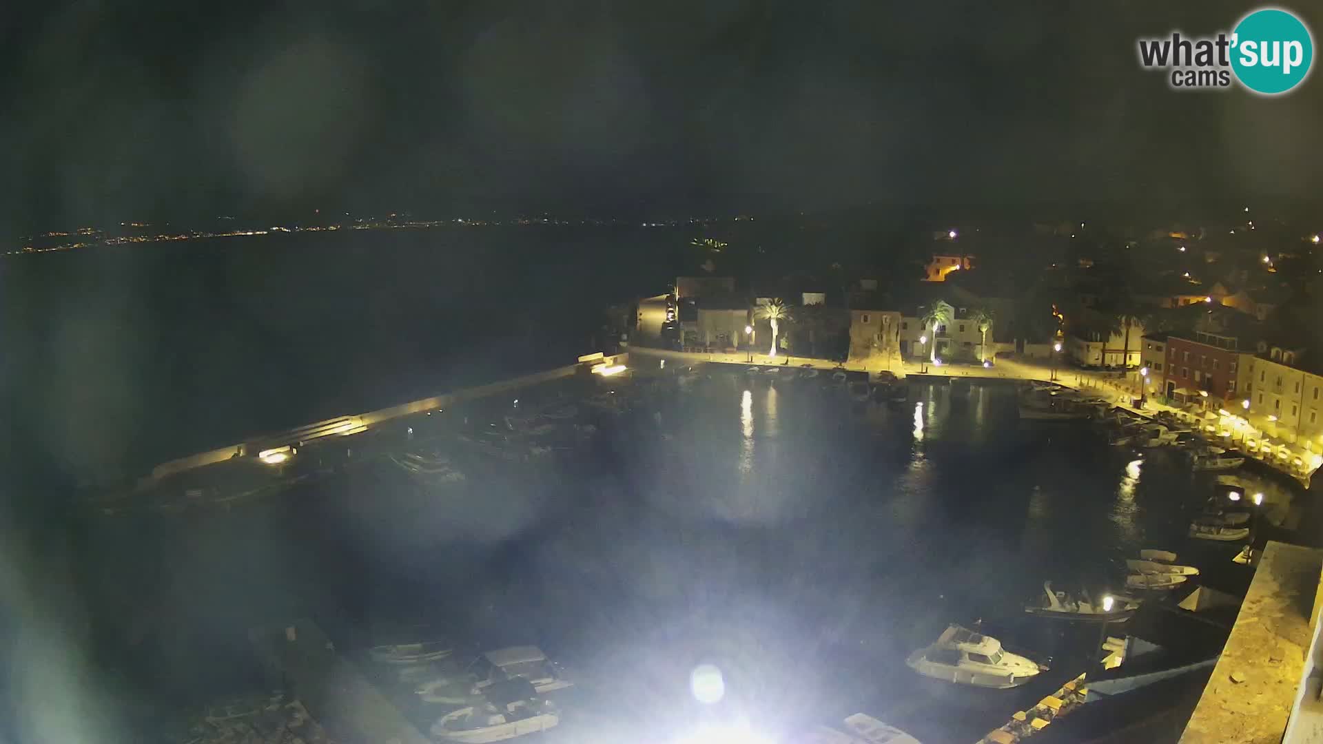 Spletna kamera Sutivan panorama – pogled v živo z otoka Brač