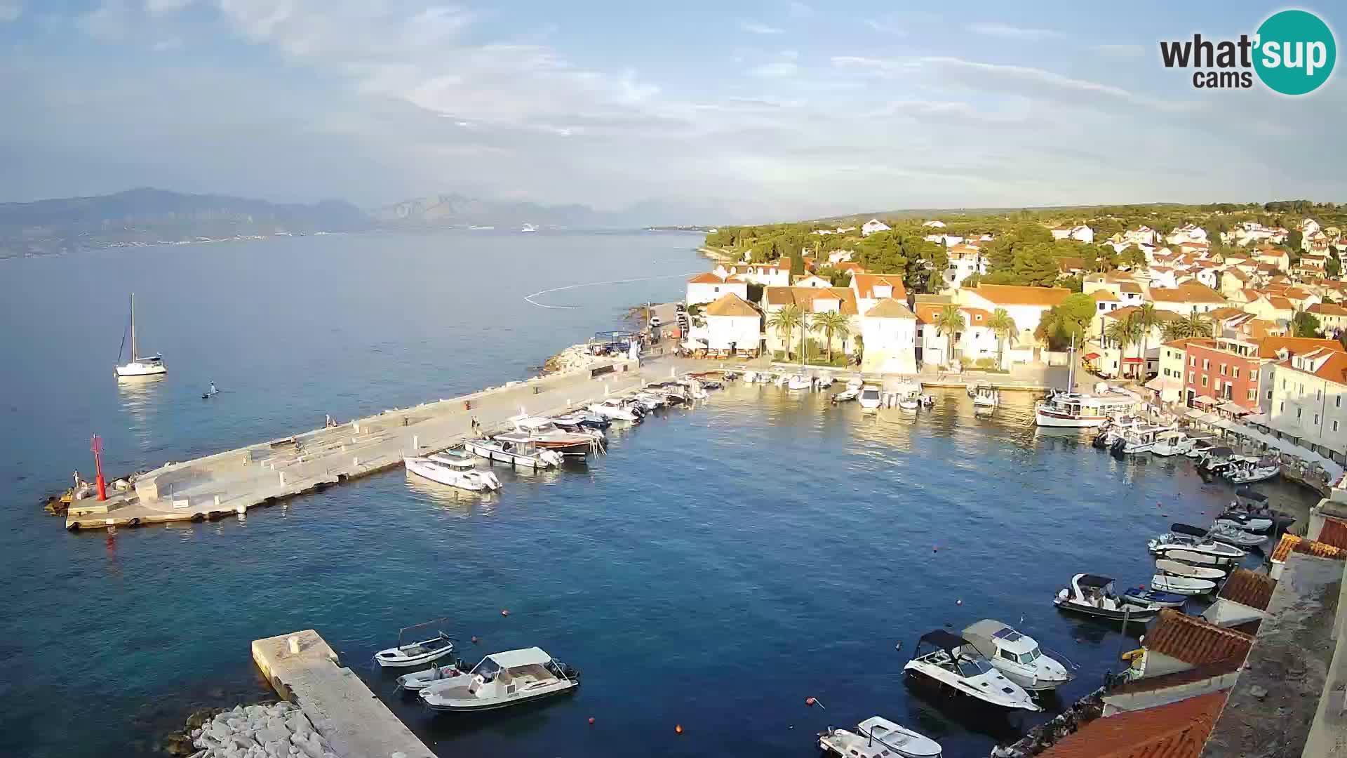 Spletna kamera Sutivan panorama – pogled v živo z otoka Brač