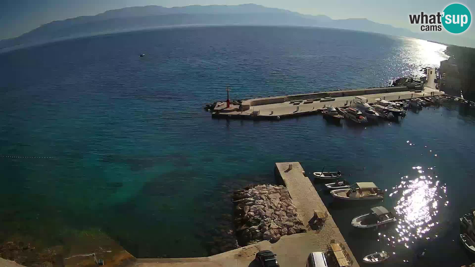 Spletna kamera Sutivan panorama – pogled v živo z otoka Brač