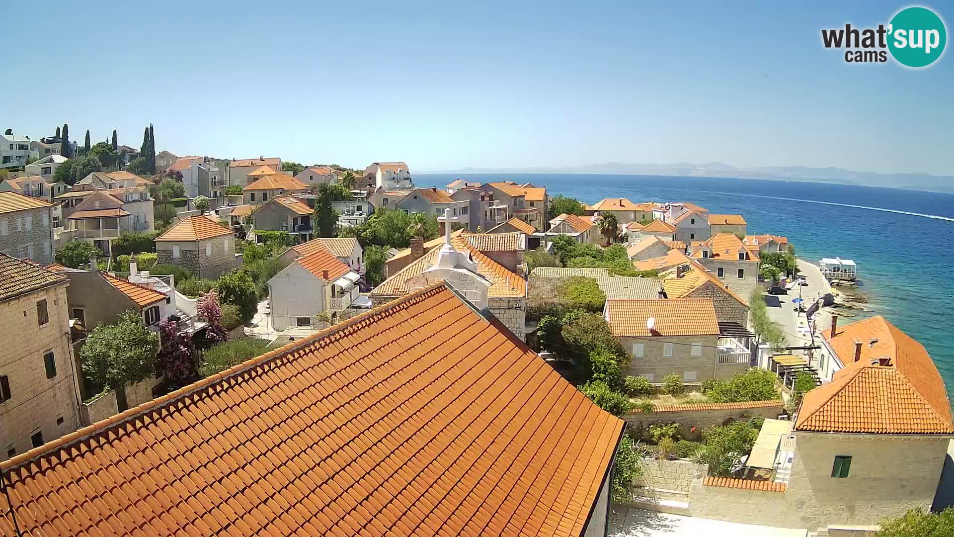 Spletna kamera Sutivan panorama – pogled v živo z otoka Brač