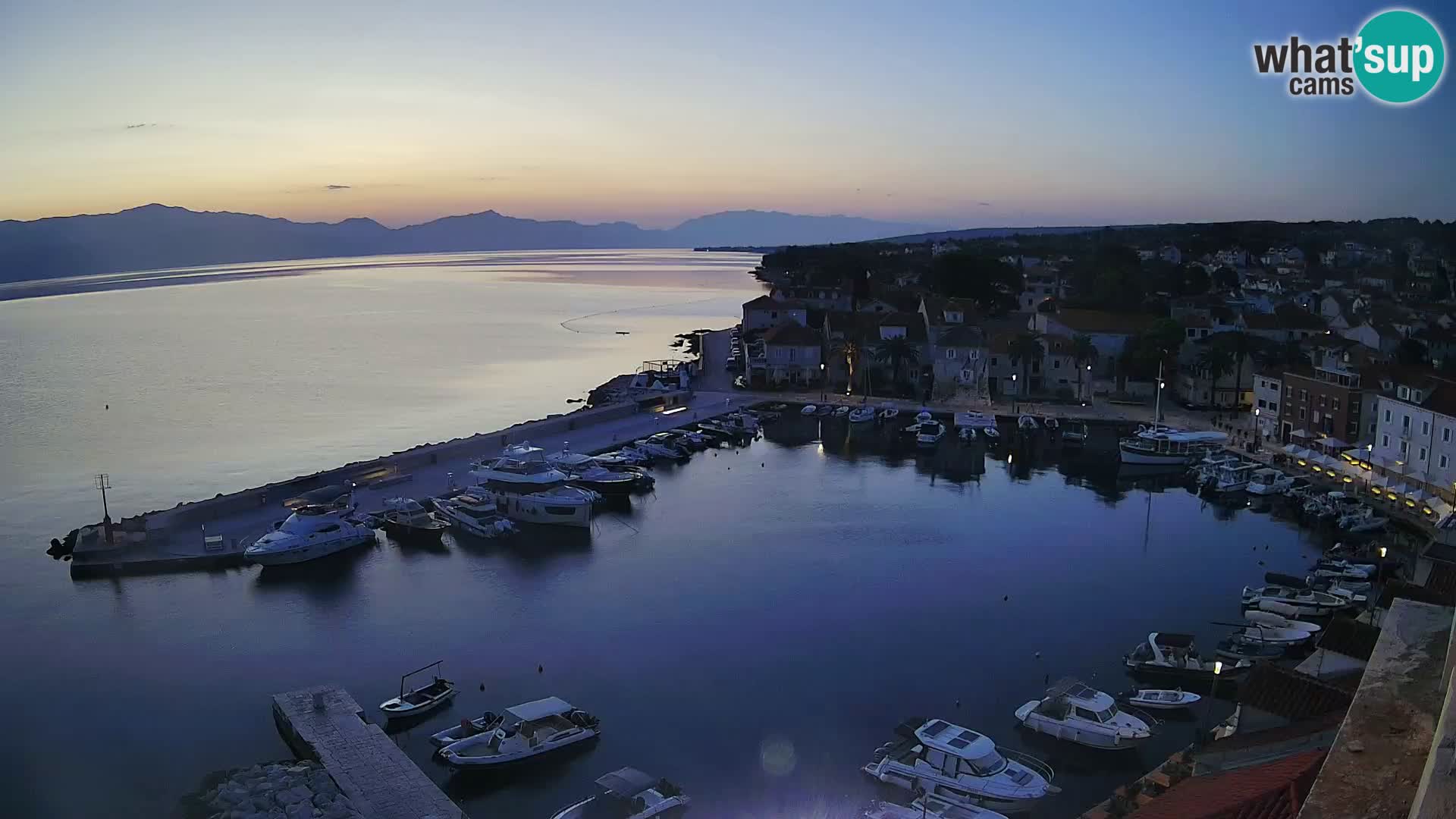 Web kamera Sutivan panorama – Pogled uživo s otoka Brača