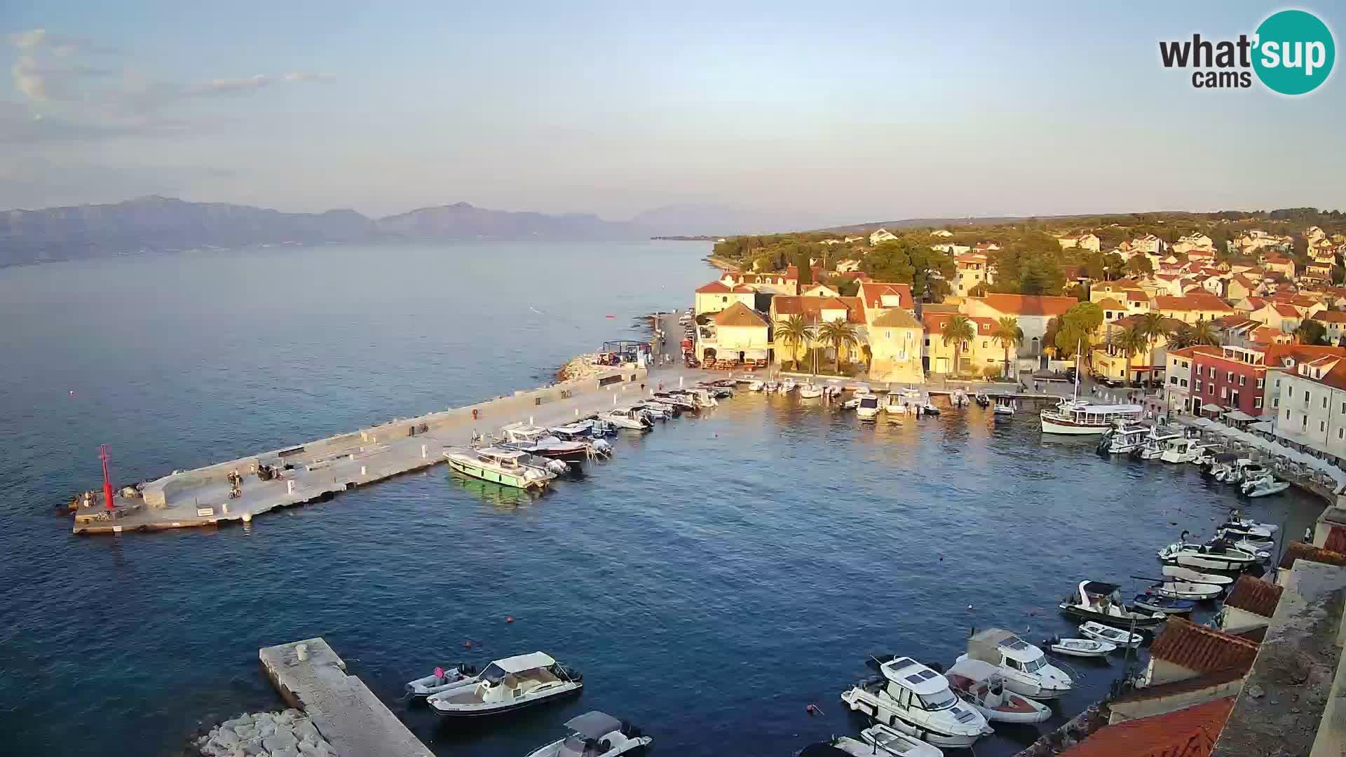 Web kamera Sutivan panorama – Pogled uživo s otoka Brača