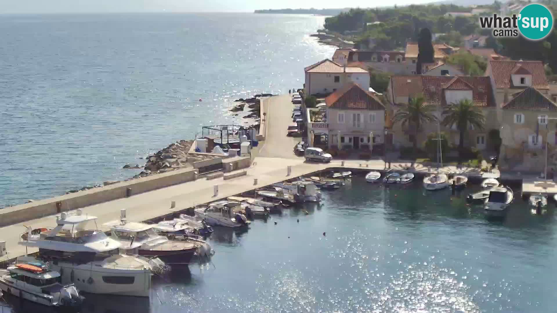 Spletna kamera Sutivan panorama – pogled v živo z otoka Brač