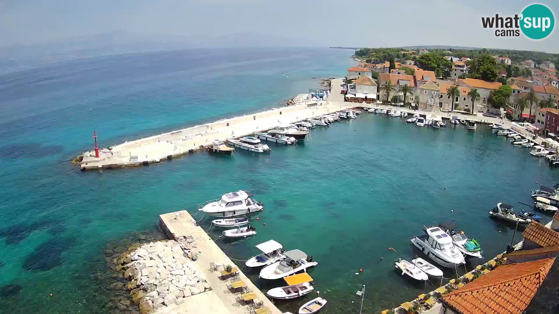 Spletna kamera Sutivan panorama – pogled v živo z otoka Brač