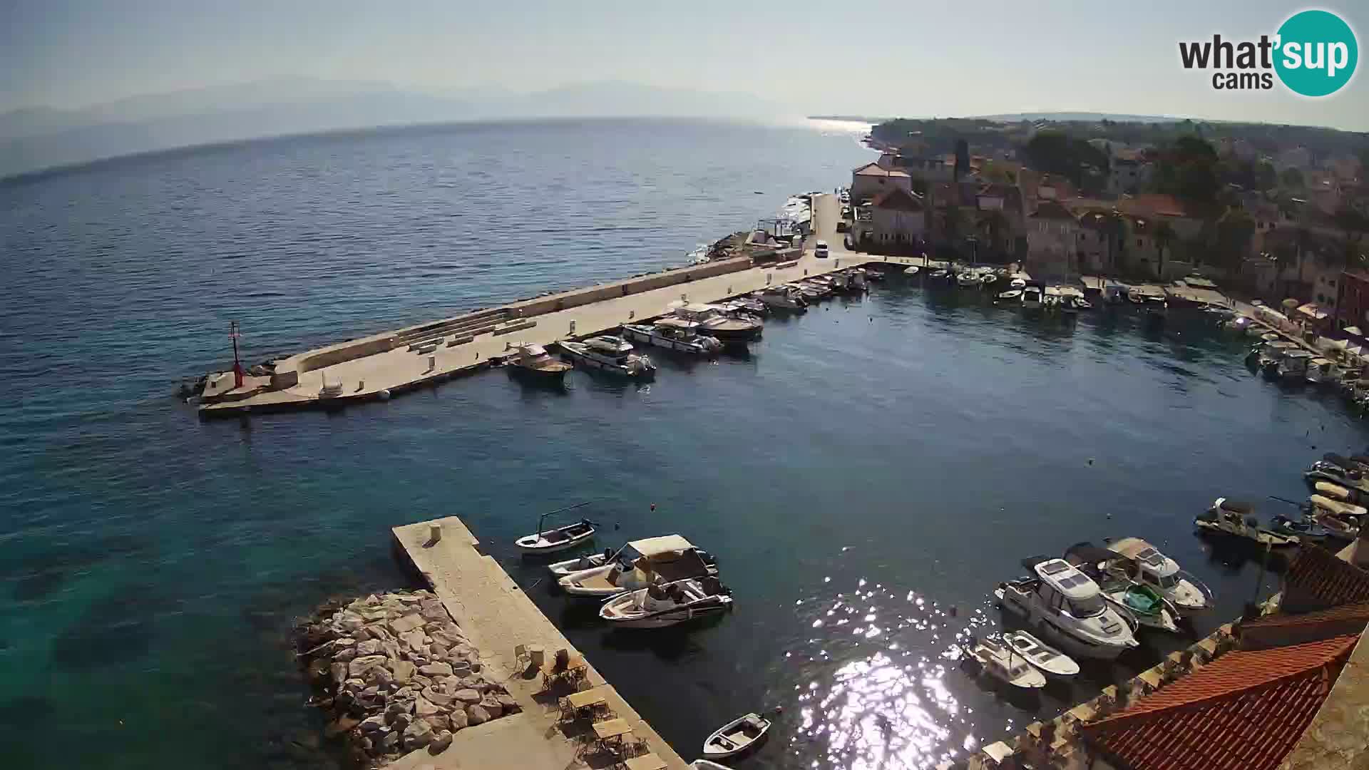 Spletna kamera Sutivan panorama – pogled v živo z otoka Brač