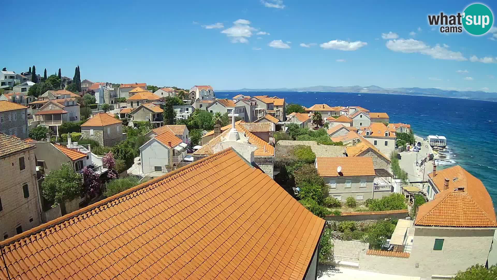 Spletna kamera Sutivan panorama – pogled v živo z otoka Brač