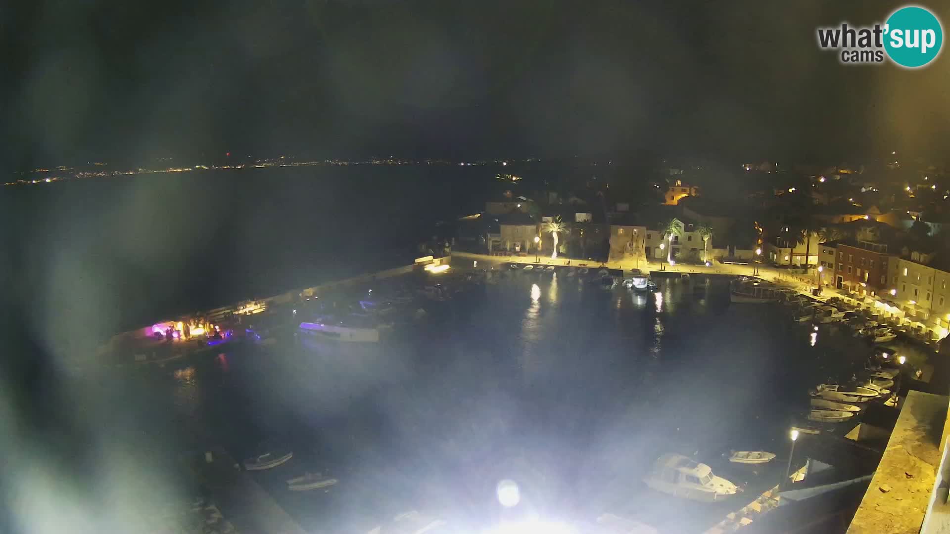 Spletna kamera Sutivan panorama – pogled v živo z otoka Brač