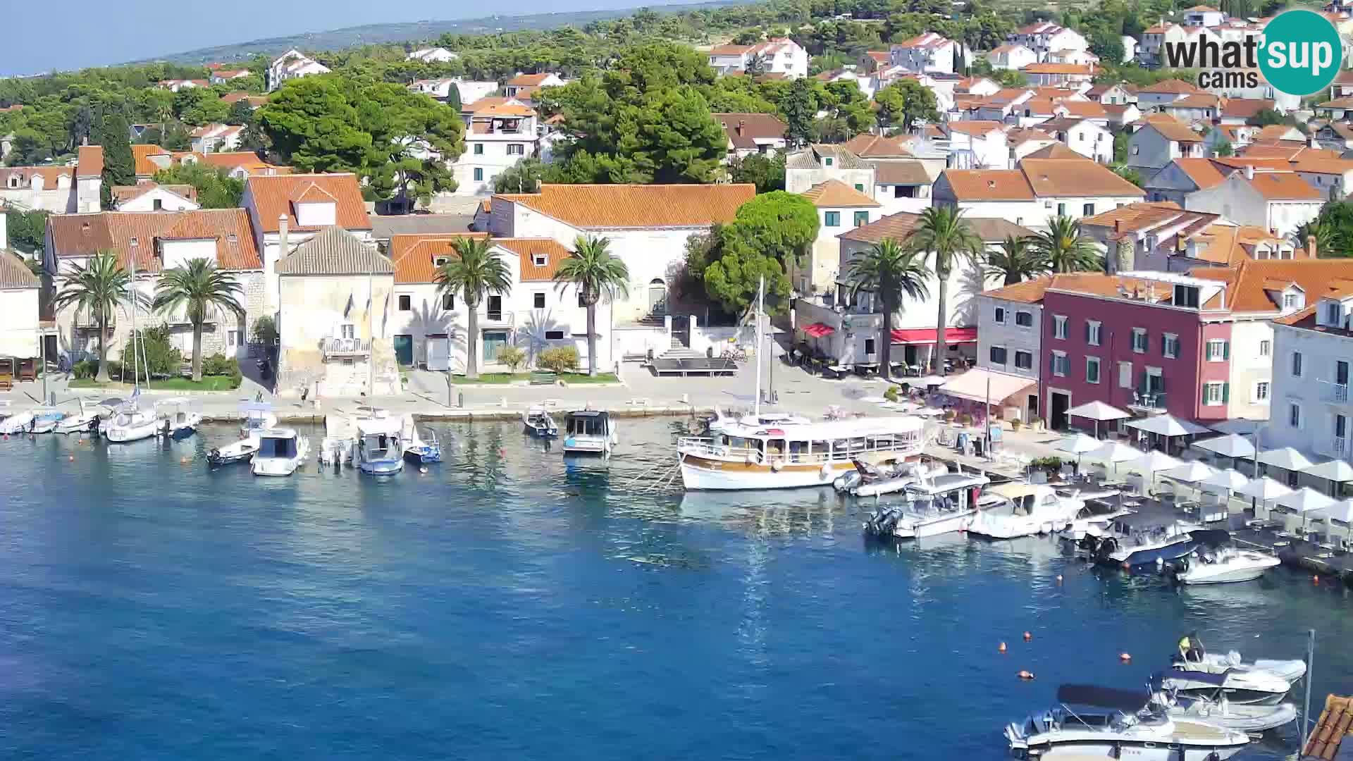 Spletna kamera Sutivan panorama – pogled v živo z otoka Brač