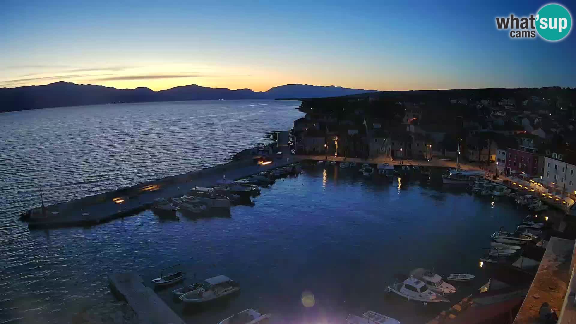 Web kamera Sutivan panorama – Pogled uživo s otoka Brača