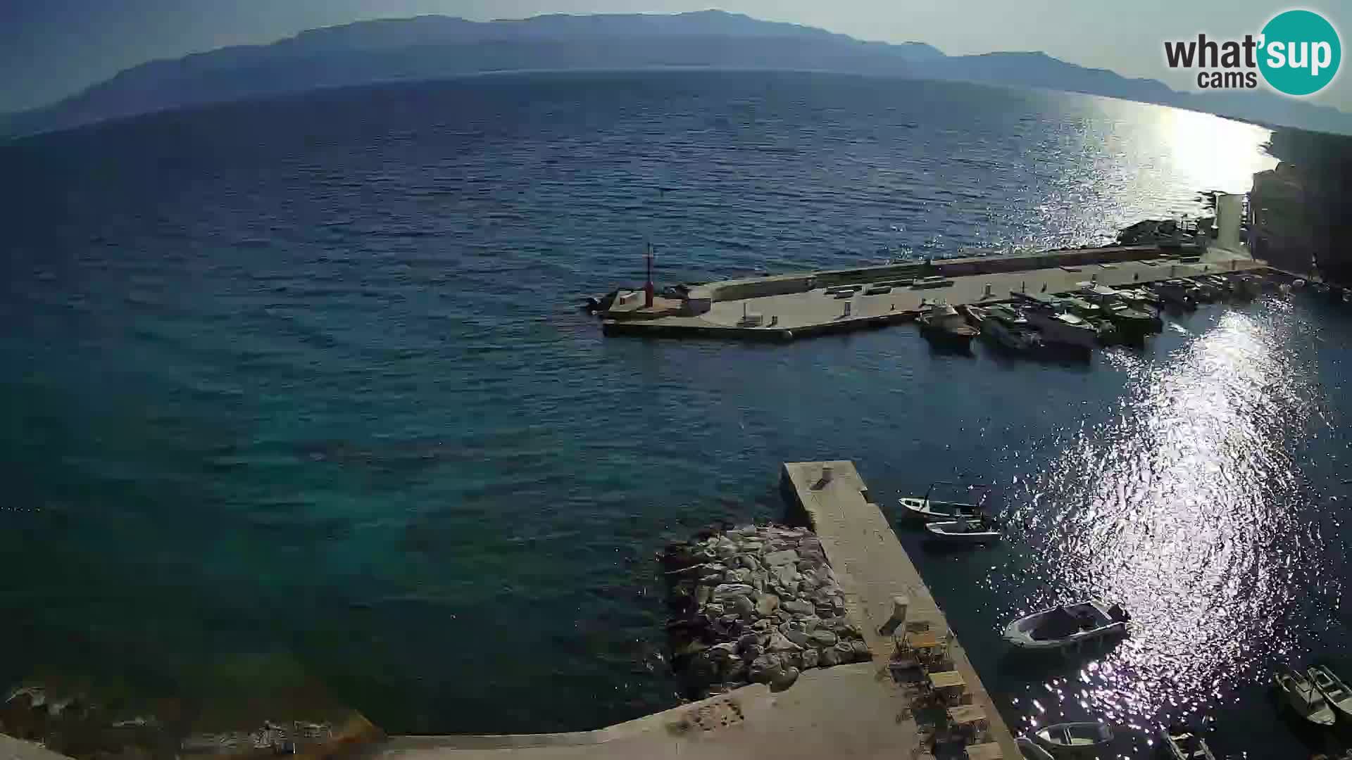Spletna kamera Sutivan panorama – pogled v živo z otoka Brač