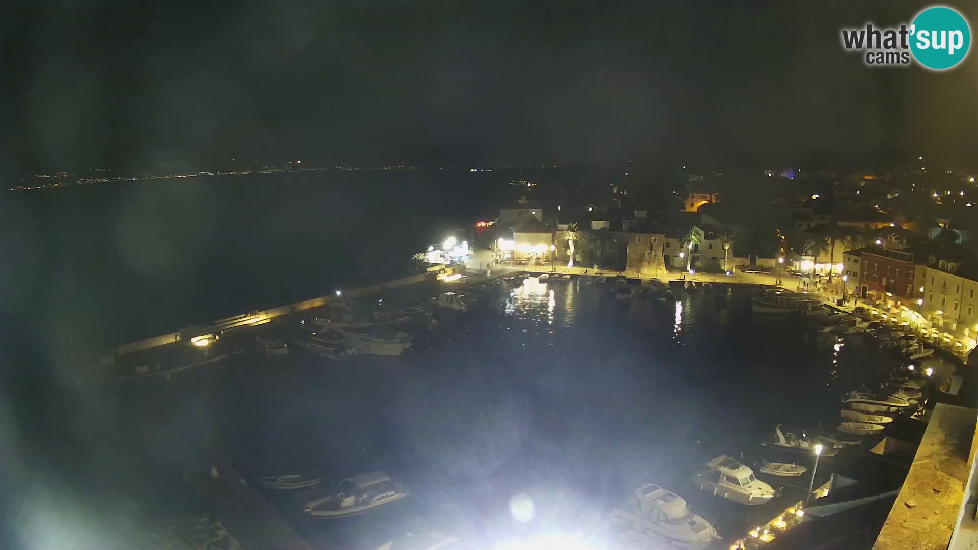 Spletna kamera Sutivan panorama – pogled v živo z otoka Brač