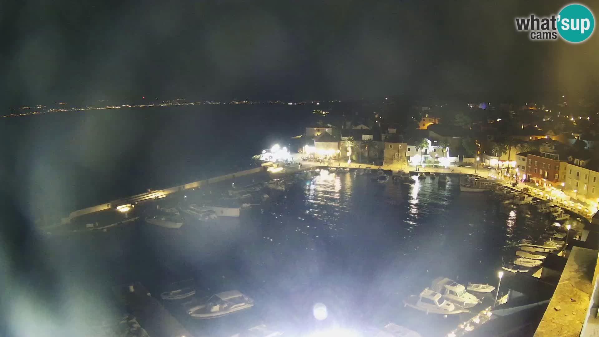 Spletna kamera Sutivan panorama – pogled v živo z otoka Brač
