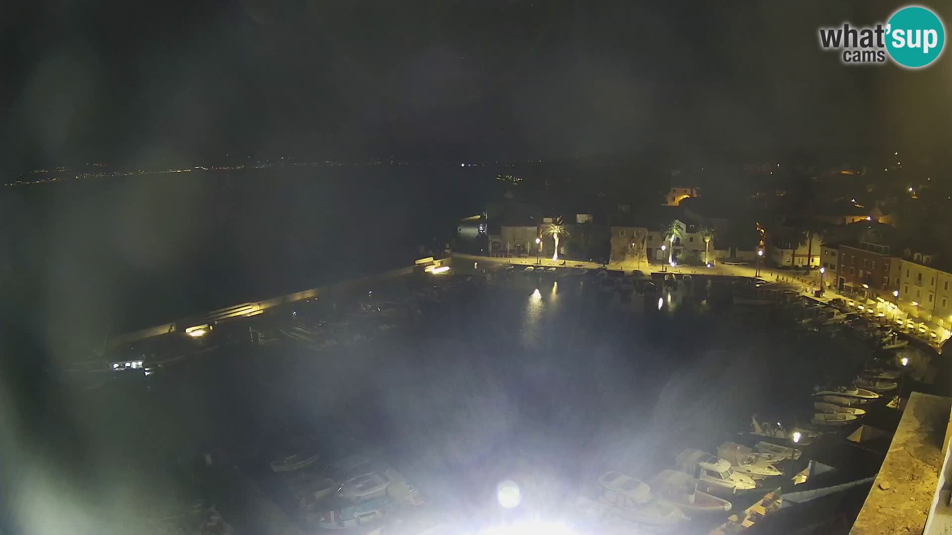 Spletna kamera Sutivan panorama – pogled v živo z otoka Brač