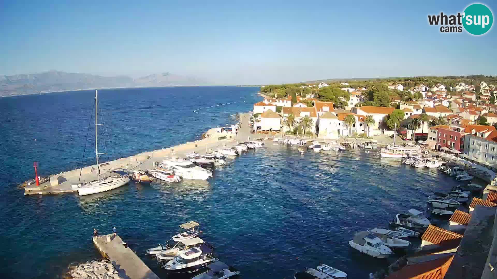 Spletna kamera Sutivan panorama – pogled v živo z otoka Brač