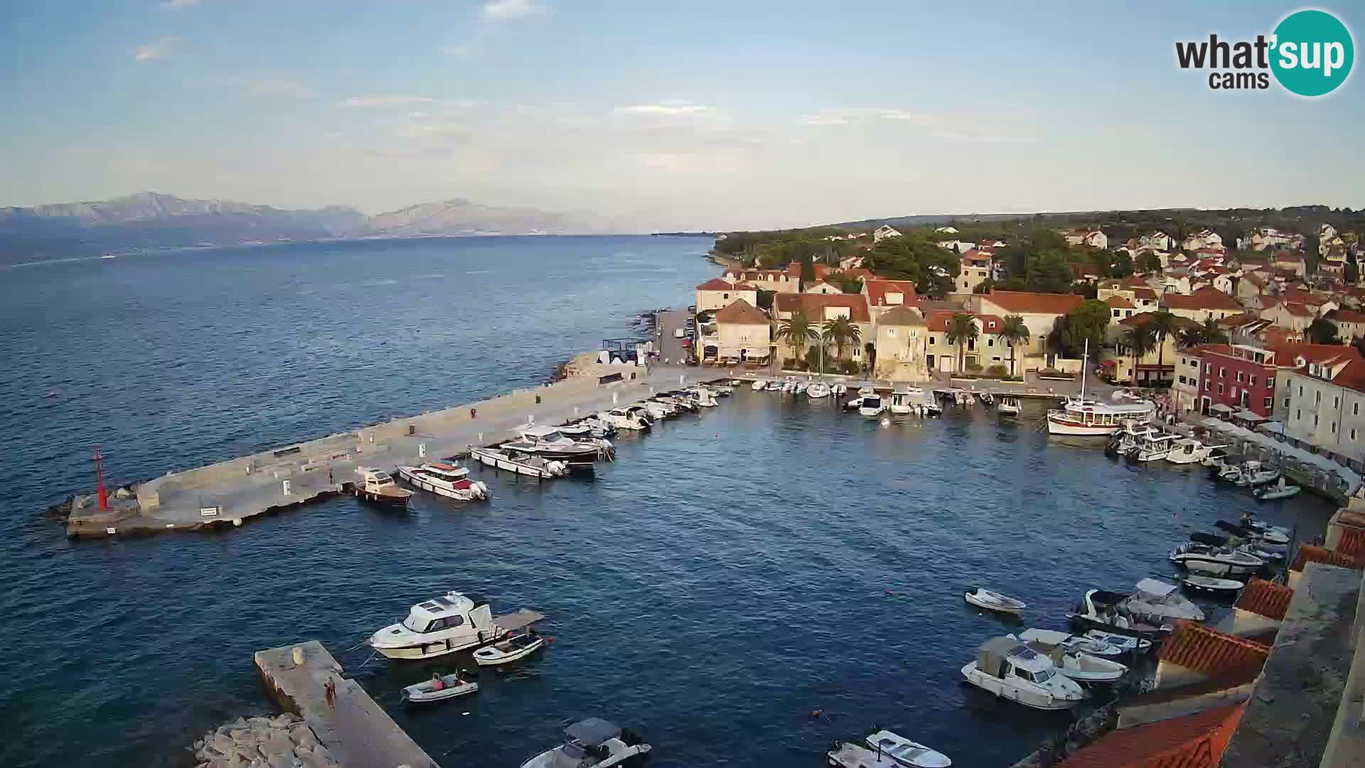 Web kamera Sutivan panorama – Pogled uživo s otoka Brača