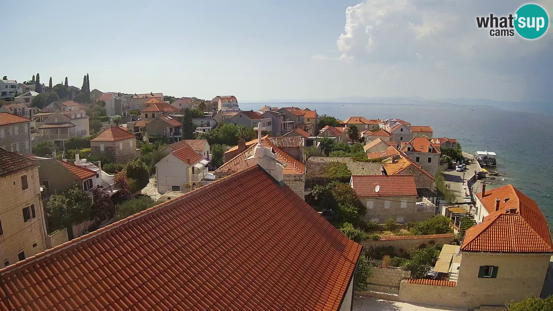 Spletna kamera Sutivan panorama – pogled v živo z otoka Brač