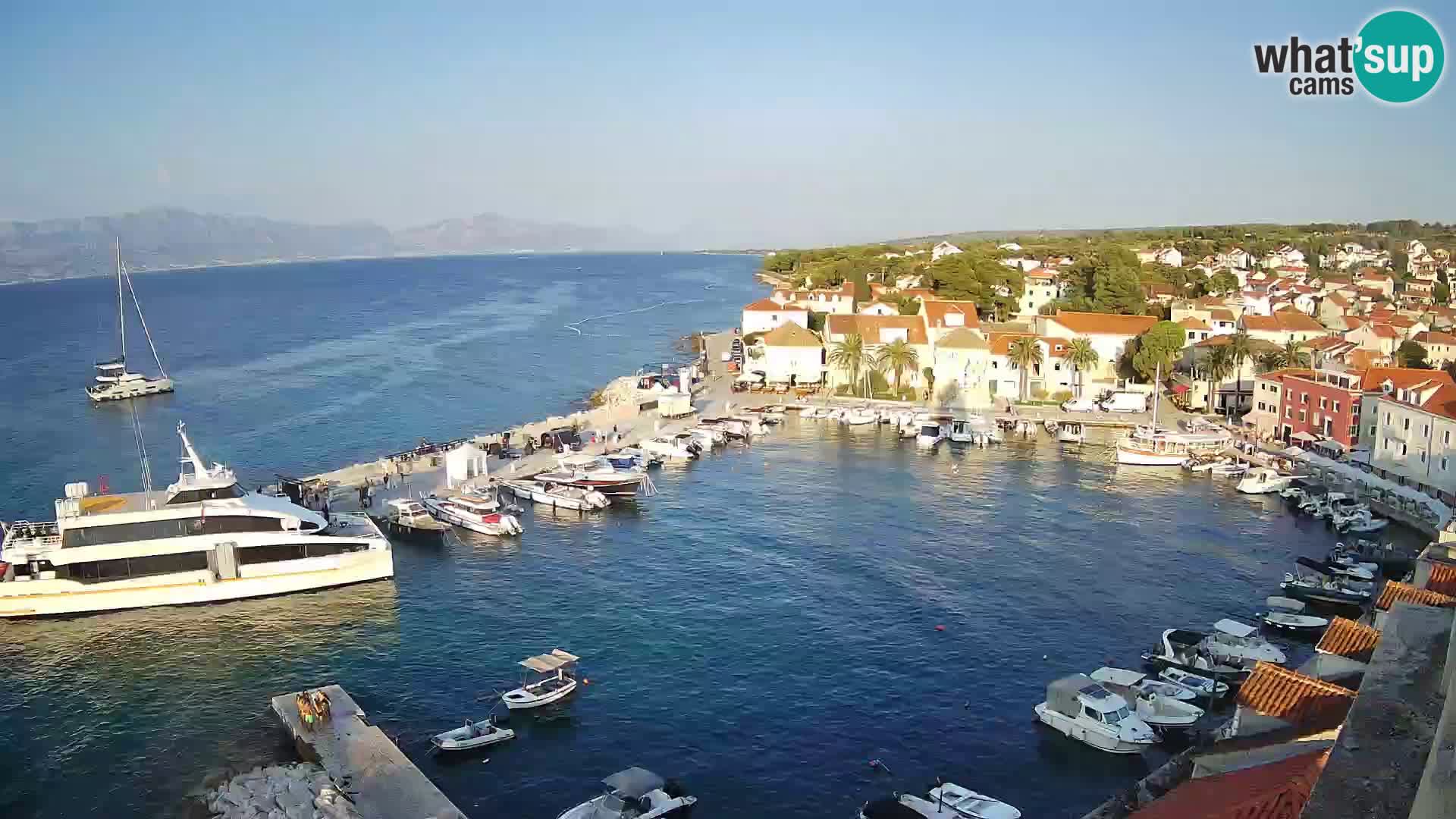 Web kamera Sutivan panorama – Pogled uživo s otoka Brača