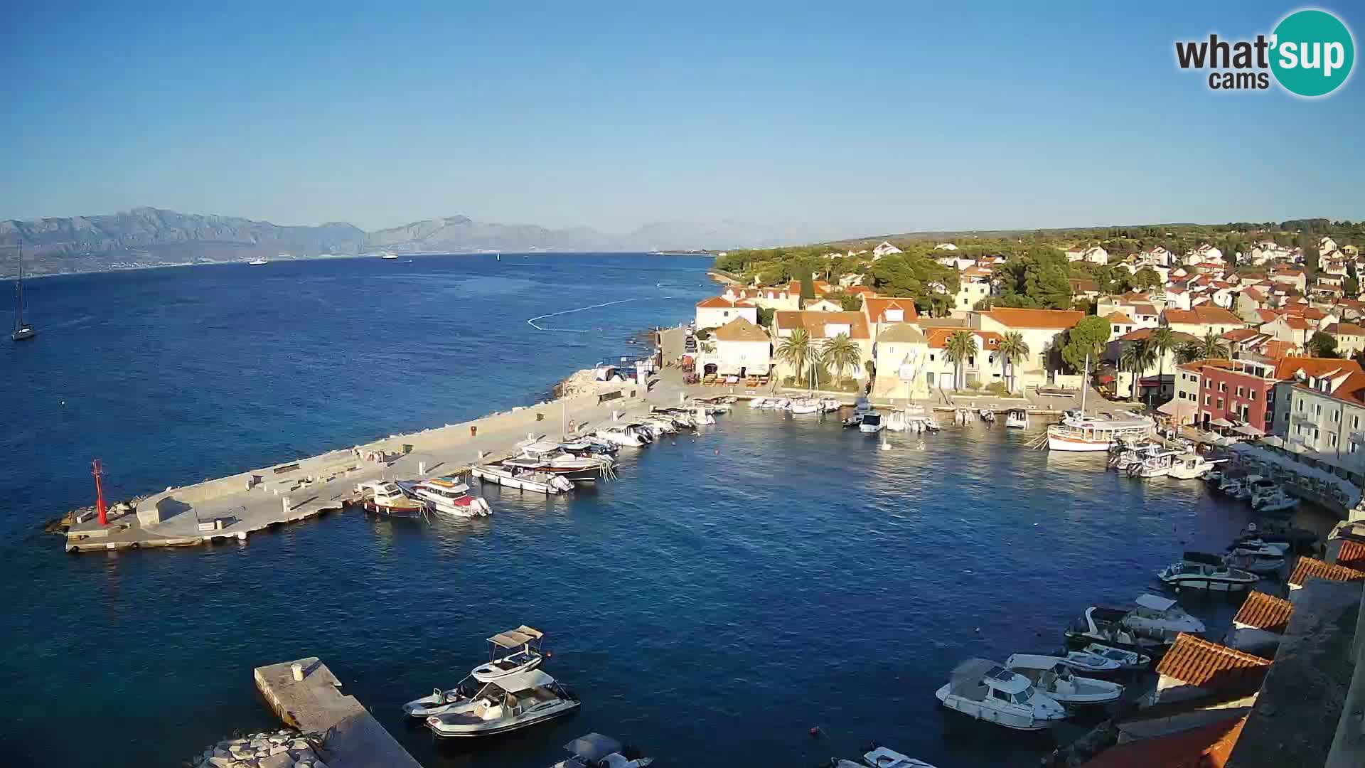 Spletna kamera Sutivan panorama – pogled v živo z otoka Brač