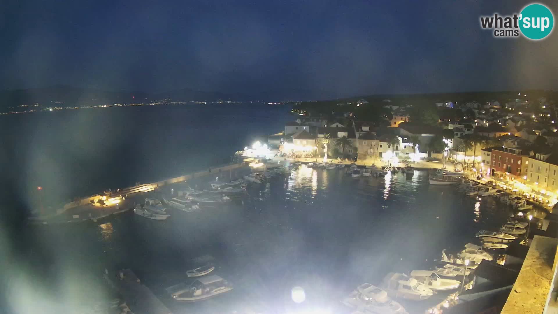 Web kamera Sutivan panorama – Pogled uživo s otoka Brača