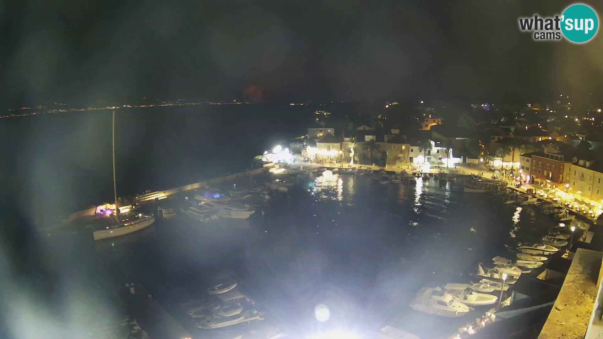 Web kamera Sutivan panorama – Pogled uživo s otoka Brača
