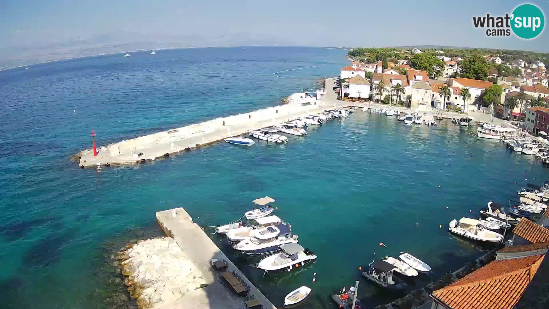 Spletna kamera Sutivan panorama – pogled v živo z otoka Brač