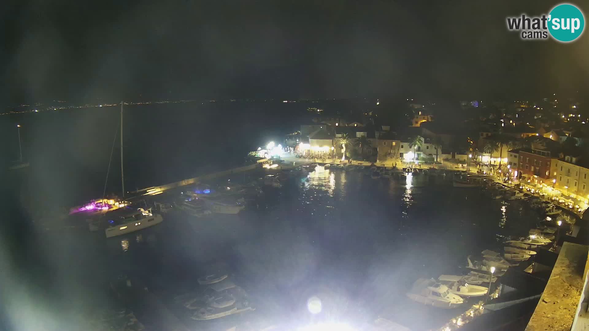 Web kamera Sutivan panorama – Pogled uživo s otoka Brača