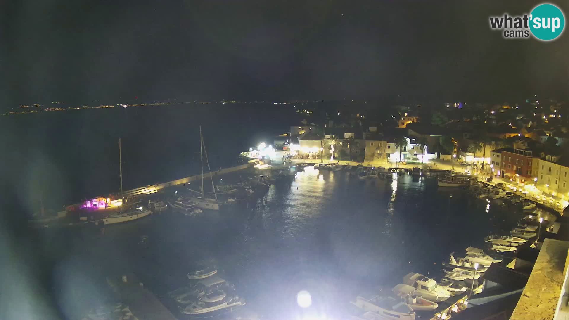 Spletna kamera Sutivan panorama – pogled v živo z otoka Brač