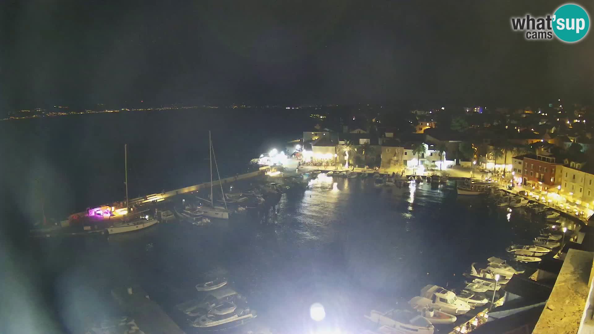 Spletna kamera Sutivan panorama – pogled v živo z otoka Brač