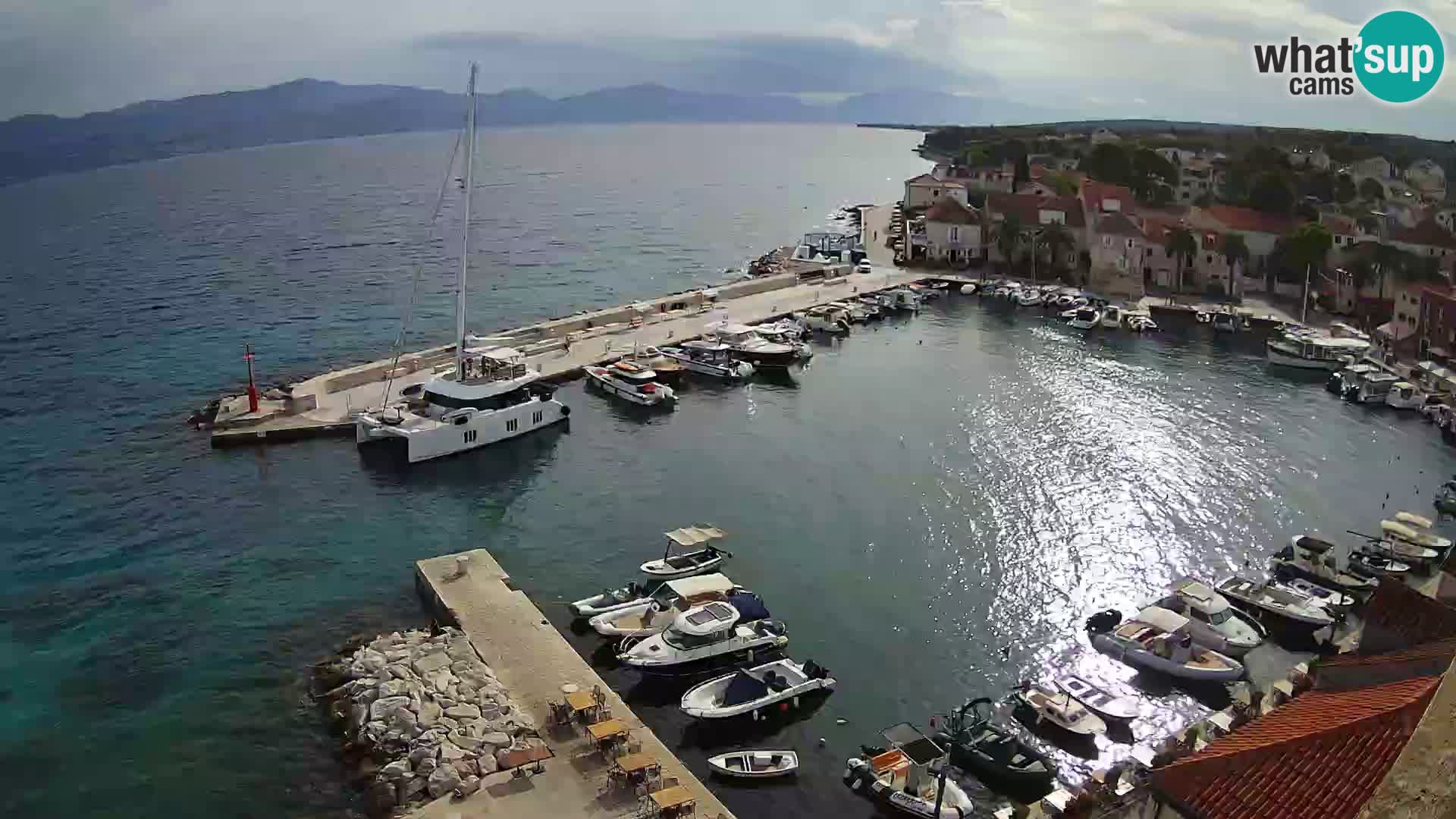 Web kamera Sutivan panorama – Pogled uživo s otoka Brača