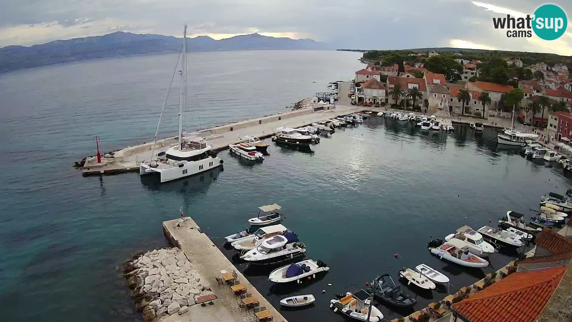 Webcam Sutivan Panorama – Vista en vivo desde la isla de Brač