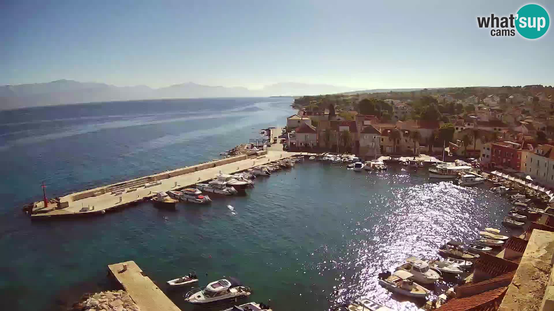 Web kamera Sutivan panorama – Pogled uživo s otoka Brača