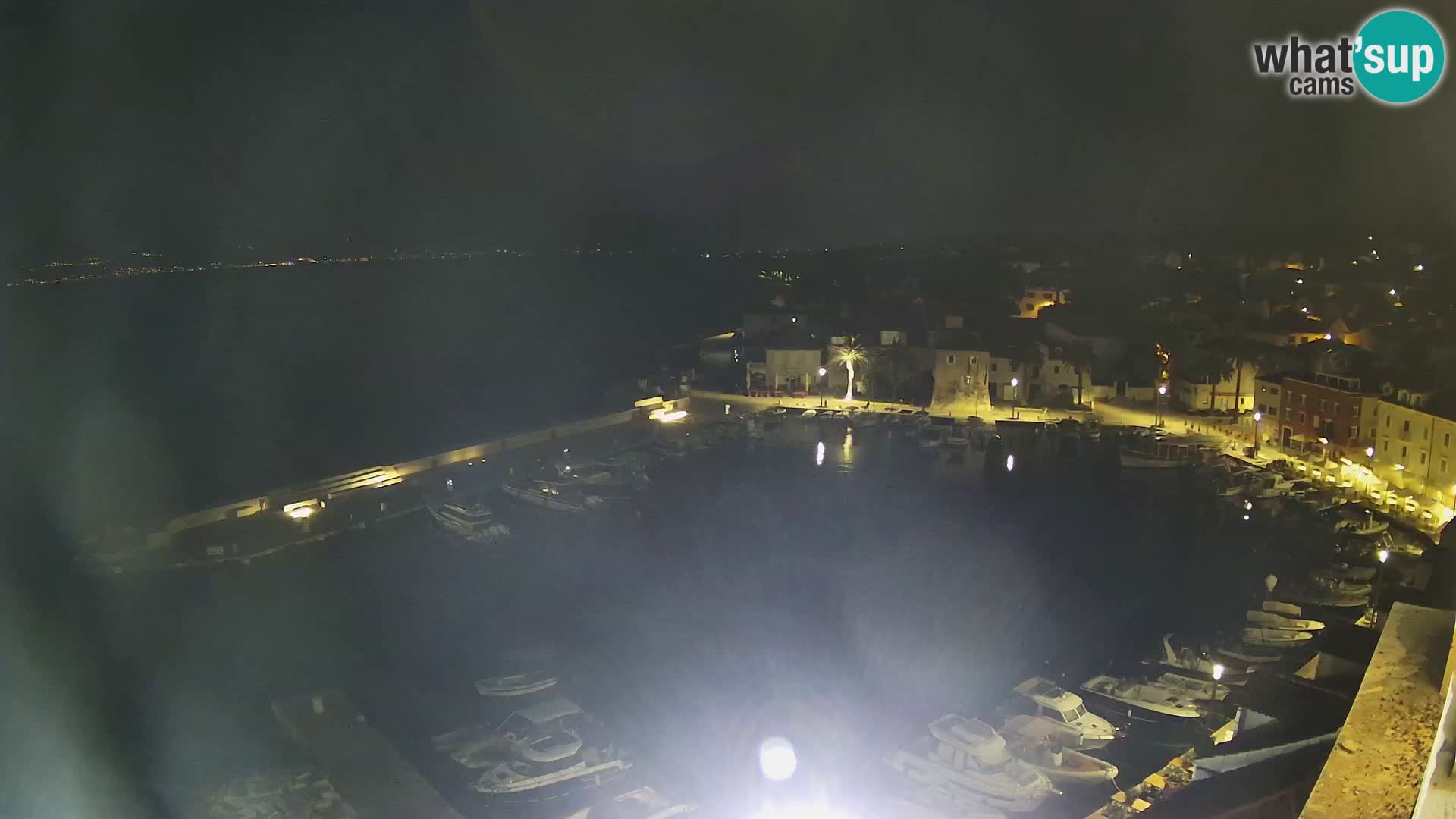 Spletna kamera Sutivan panorama – pogled v živo z otoka Brač
