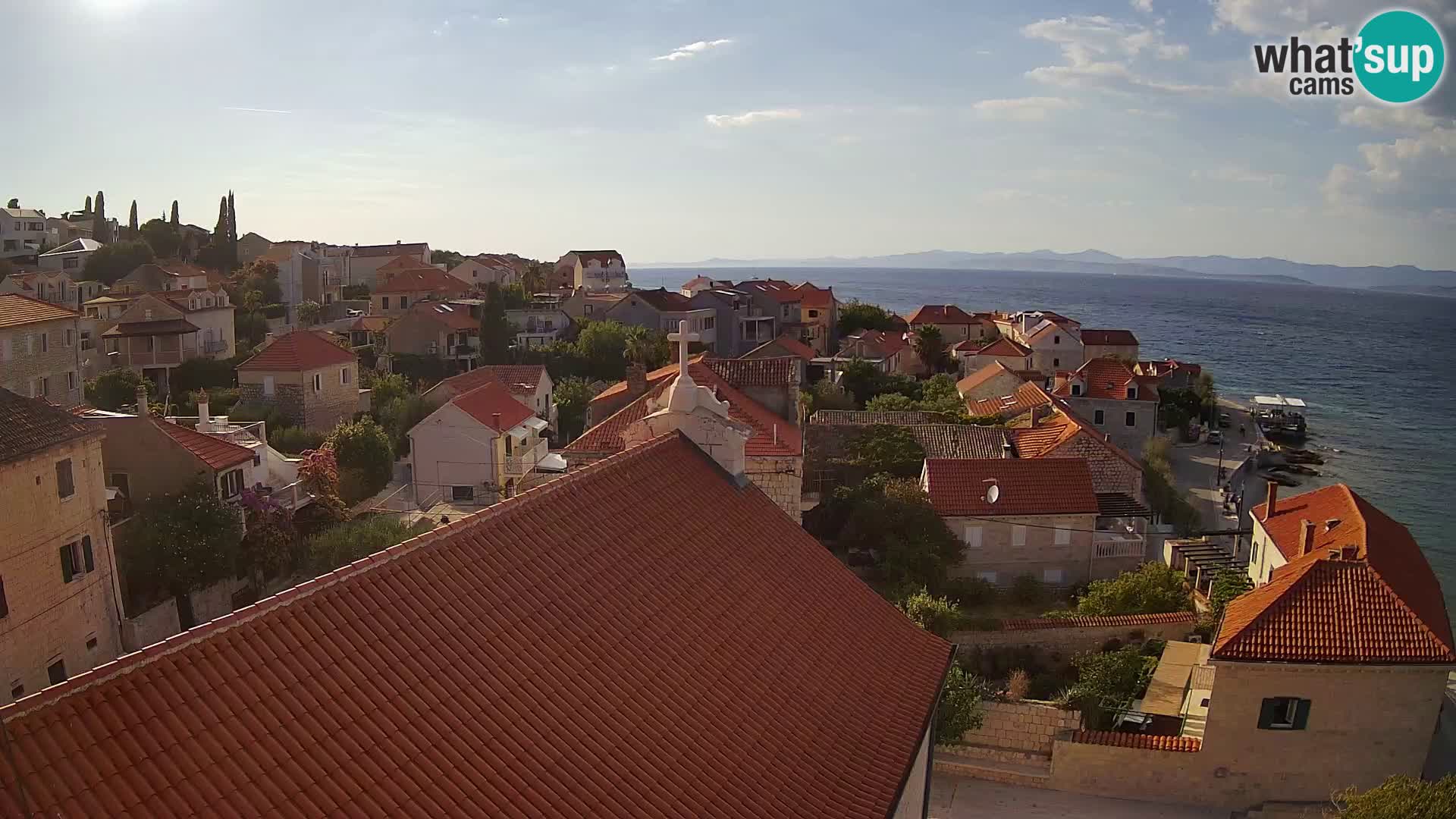 Web kamera Sutivan panorama – Pogled uživo s otoka Brača