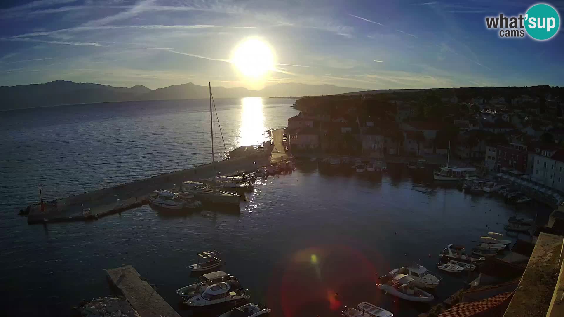 Web kamera Sutivan panorama – Pogled uživo s otoka Brača
