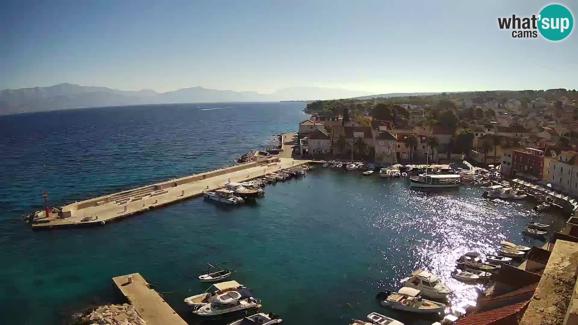 Web kamera Sutivan panorama – Pogled uživo s otoka Brača