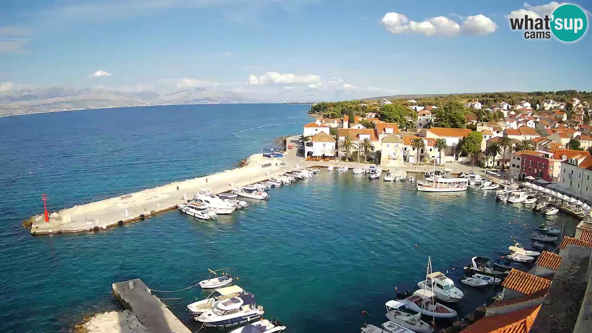 Web kamera Sutivan panorama – Pogled uživo s otoka Brača