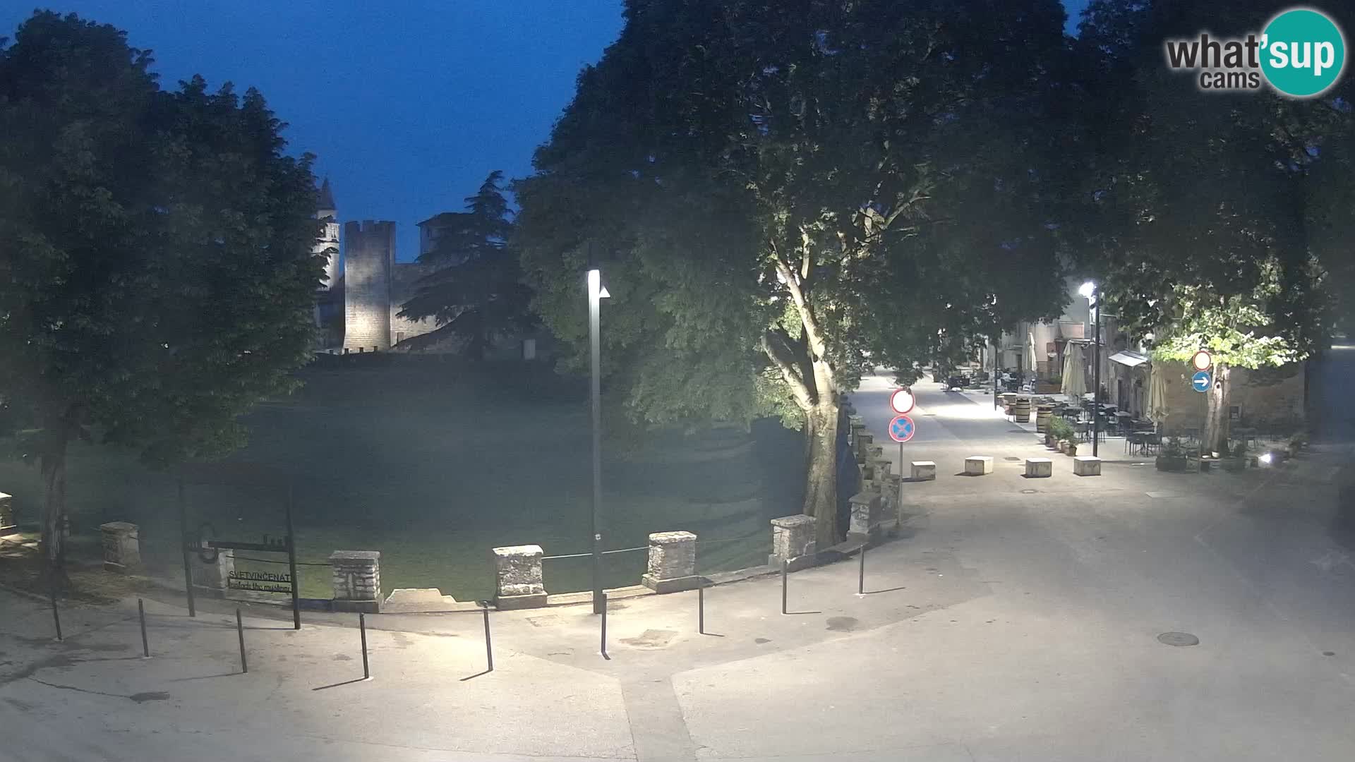 Uživo Svetvinčenat – pogled na dvorac Morosini Grimani – Istra