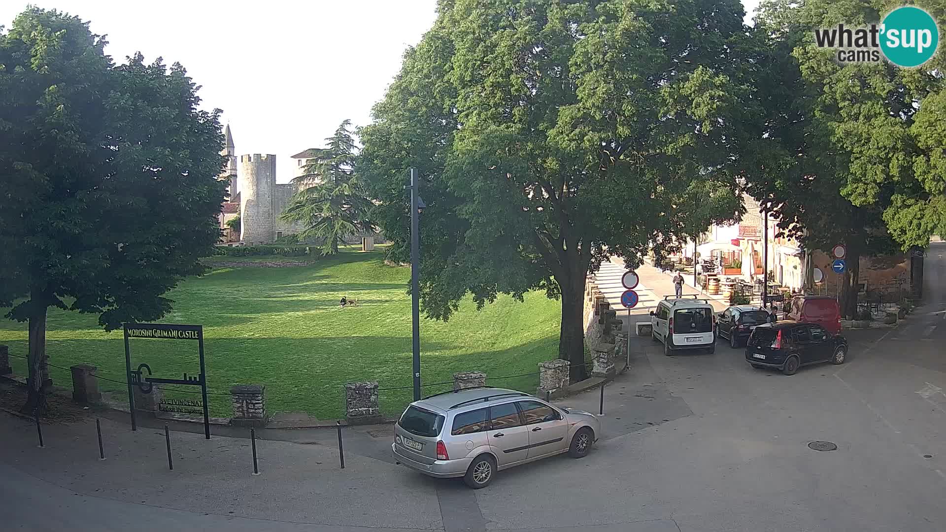 Live Svetvinčenat – vue sur le château Morosini Grimani – Istrie – Croatie