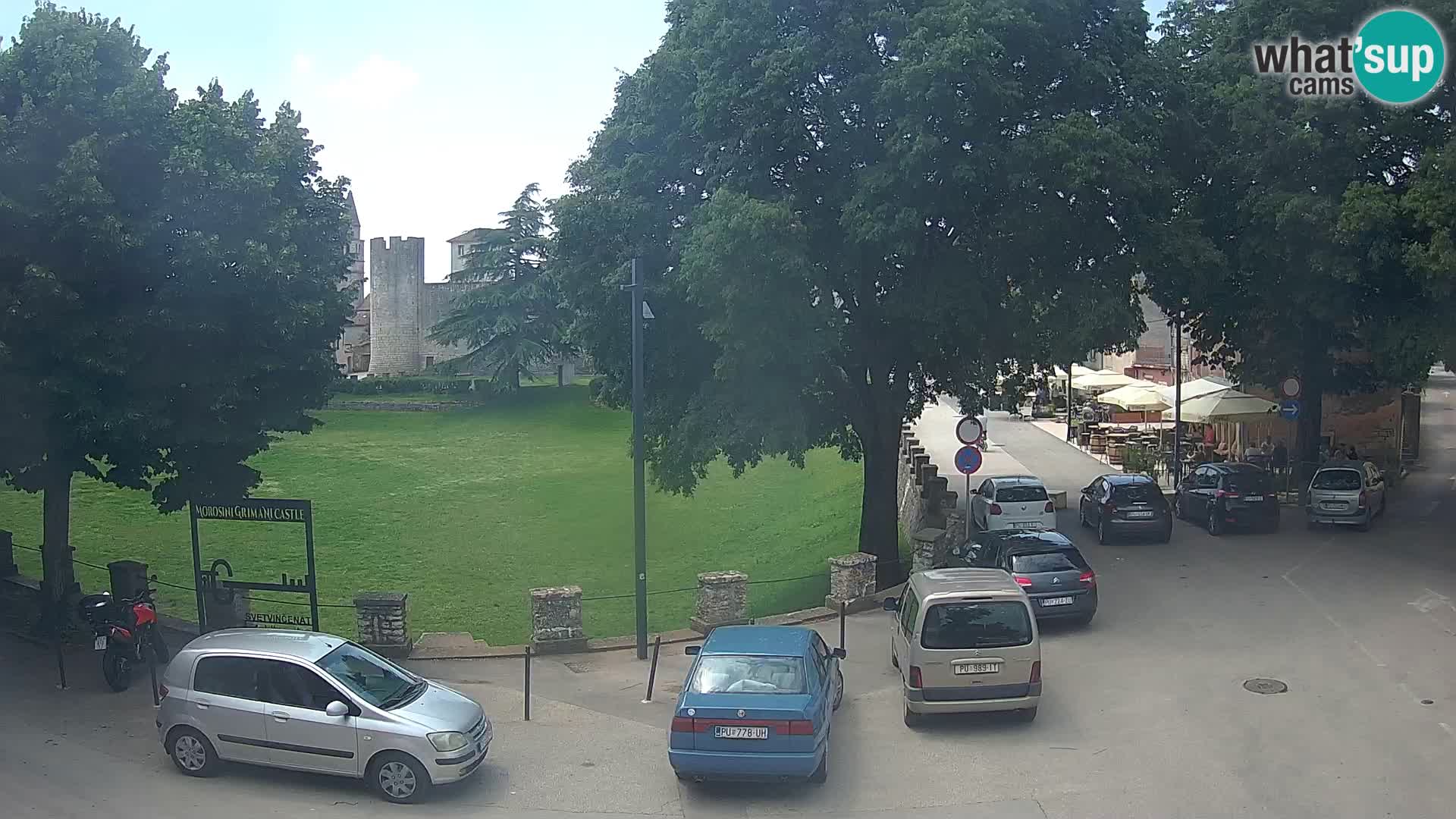Live Svetvinčenat – vue sur le château Morosini Grimani – Istrie – Croatie