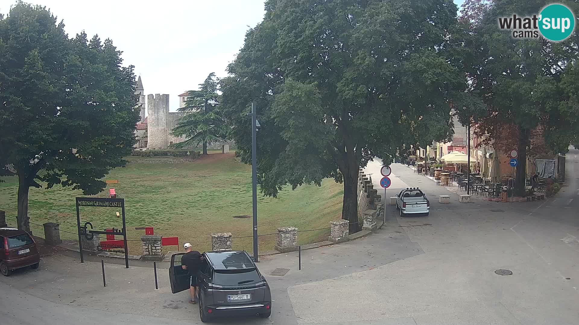 Live Svetvinčenat – vue sur le château Morosini Grimani – Istrie – Croatie